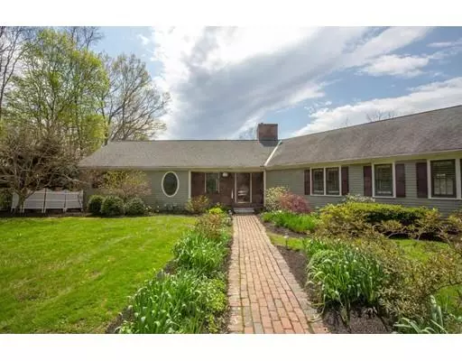 16 Indian Ridge Road, West Newbury, MA 01985