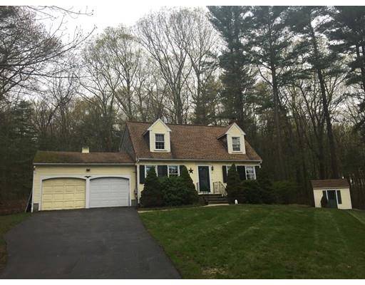 19 Rockdale Hill Cir, Upton, MA 01568