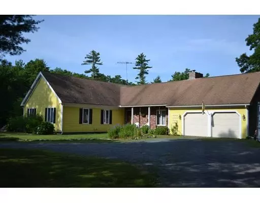 411 Snipatuit Road, Rochester, MA 02770