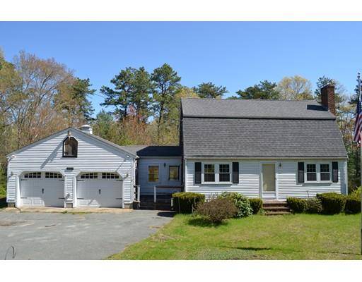 8 Grove St, Plympton, MA 02367