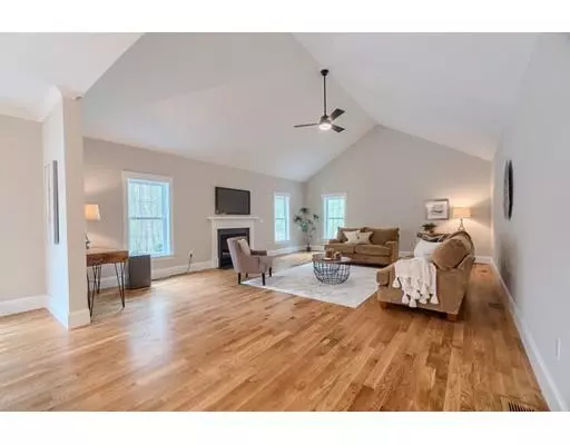 Concord, MA 01742,255 Hunters Ridge Road