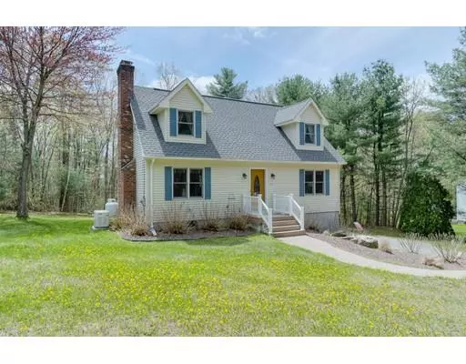 Palmer, MA 01069,15 Country Ln