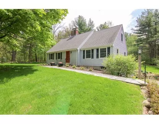 15 Peckham Hill Road, Sherborn, MA 01770