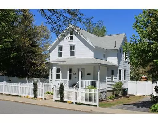 18 Elm St, Wakefield, MA 01880