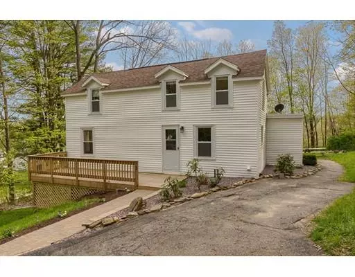 3 Moriarty St, Southbridge, MA 01550