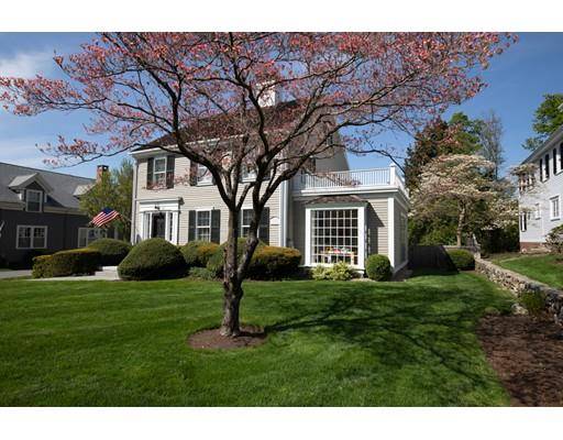 37 Lincoln St, Hingham, MA 02043