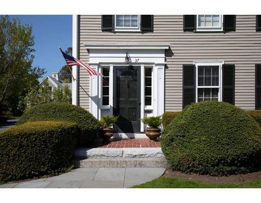 Hingham, MA 02043,37 Lincoln St