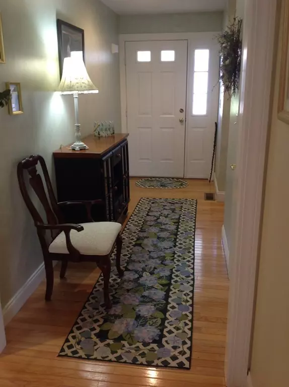 West Boylston, MA 01583,97 Hillside Village Dr #97