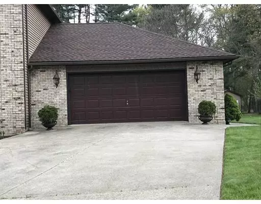 Acushnet, MA 02743,11 Dotys Mill Rd