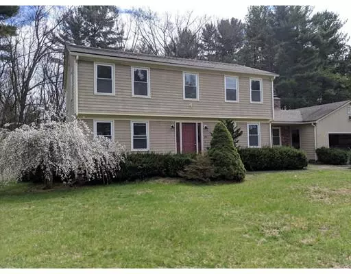 29 Briarcliff Dr, Westfield, MA 01085