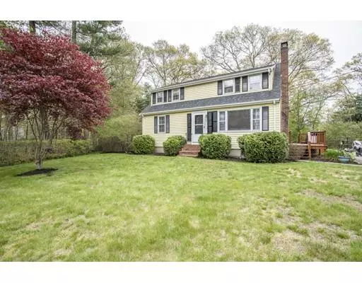 29 Pond St, East Bridgewater, MA 02333