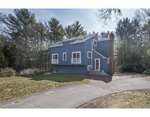 11 Old Barn Rd, Duxbury, MA 02332