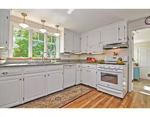 North Andover, MA 01845,31 Carty Cir