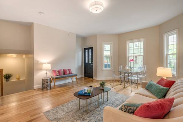 20 Sacramento Place #20, Cambridge, MA 02138
