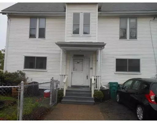 52 Linwood St, Lynn, MA 01905