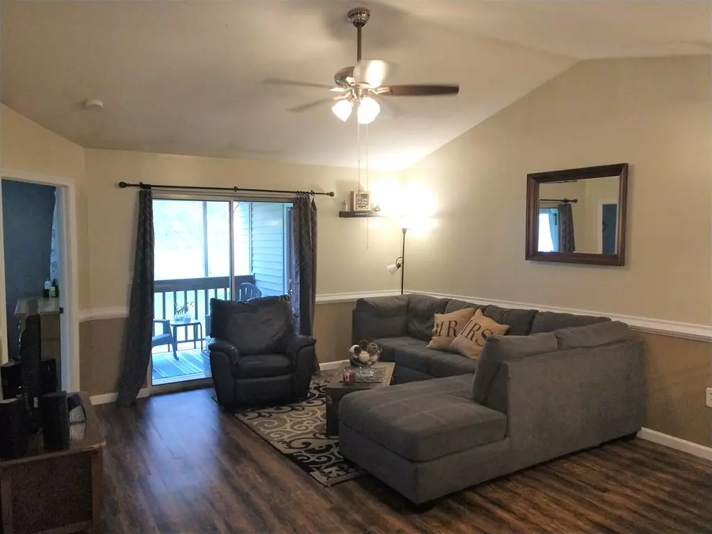 Raynham, MA 02767,709 Park Place #709