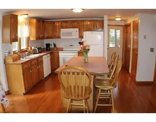 Taunton, MA 02780,96 Devon