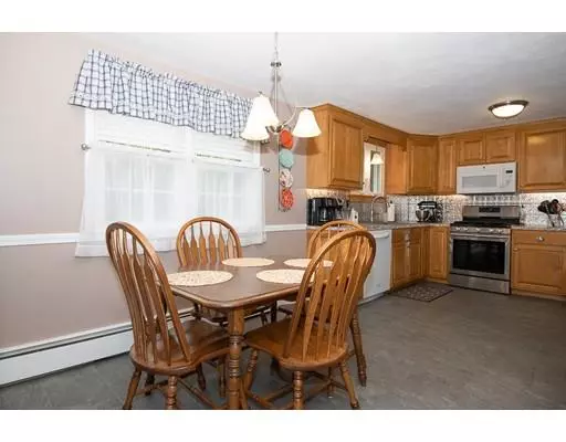 Auburn, MA 01501,32 Manor Rd