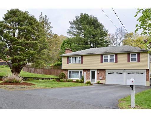 35 Briarwood Rd, Framingham, MA 01701