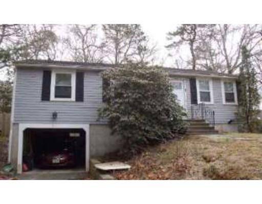 31 Albert Rd, Bourne, MA 02559