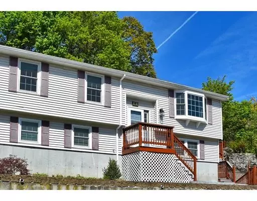 41 Maple St, Melrose, MA 02176