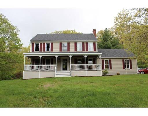 5 Spruce Cir, Hopedale, MA 01747