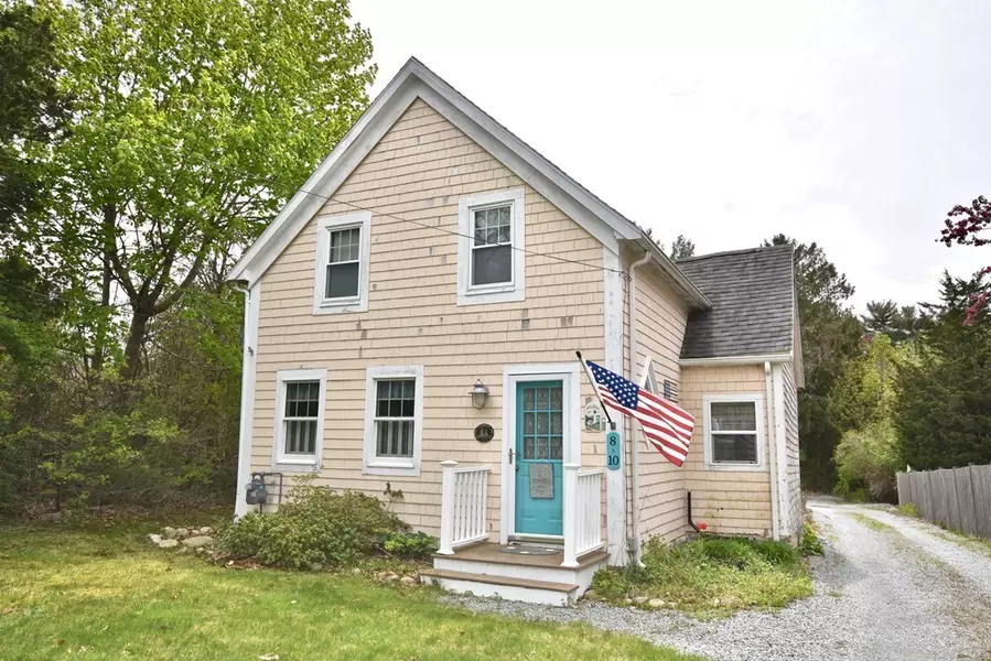 8-10 Pine Island Rd, Mattapoisett, MA 02739