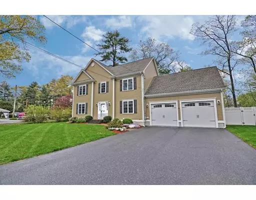 118 Weona Rd, North Attleboro, MA 02760