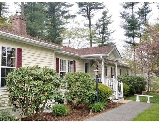 806 Crystal Way, Middleboro, MA 02346