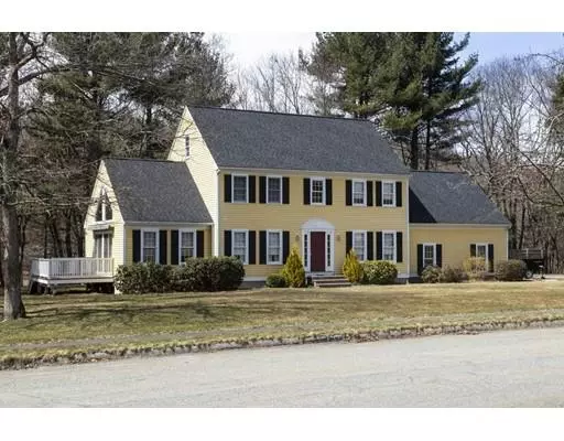 33 Colonial Dr, Westford, MA 01886