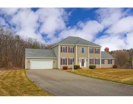 26 Sky Ln, Leominster, MA 01453