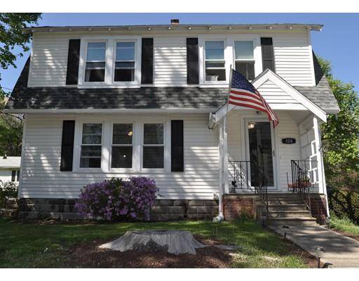 126 Maple St, Middleton, MA 01949