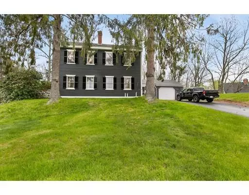 2 Garden St, West Newbury, MA 01985