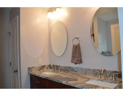 Mattapoisett, MA 02739,75 Wolf Island