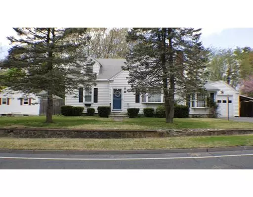 110 Ledge Rd, Seekonk, MA 02771