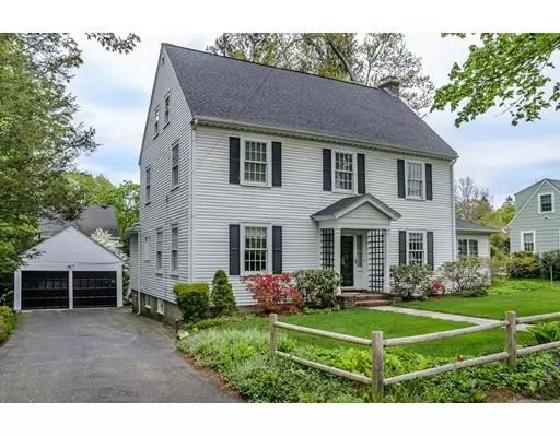 27 Atwood Street, Wellesley, MA 02482