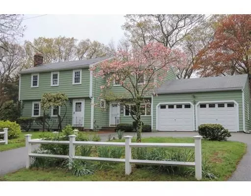 55 Strawberry Ln, Scituate, MA 02066