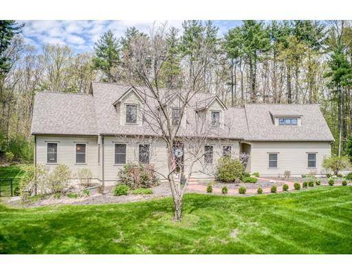 92 Spring St, Hopkinton, MA 01748