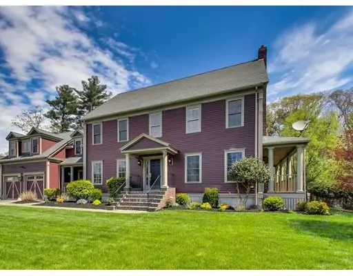 5 Mccue Circle Ln, Abington, MA 02351