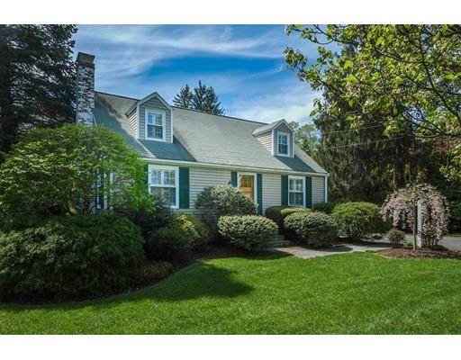 9 Oak St, Wayland, MA 01778