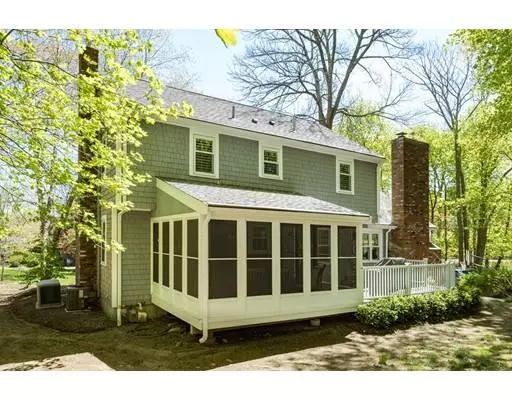 Cohasset, MA 02025,245 Pond St