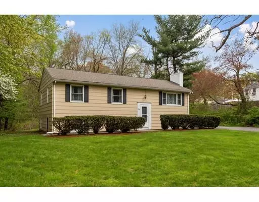 255 Metcalf Road, North Attleboro, MA 02760