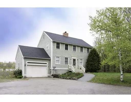 22 Old Elm St, Salisbury, MA 01952