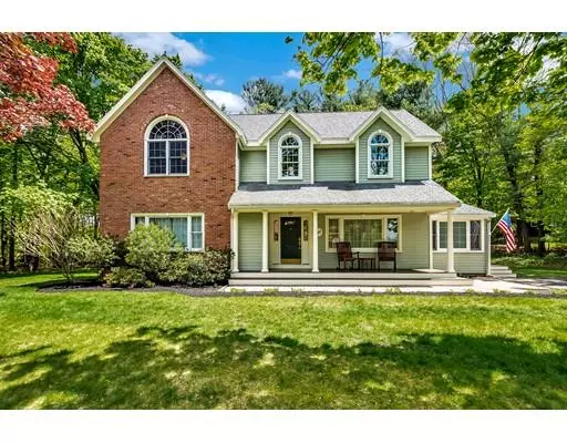 46 Ledge Road, Lynnfield, MA 01940