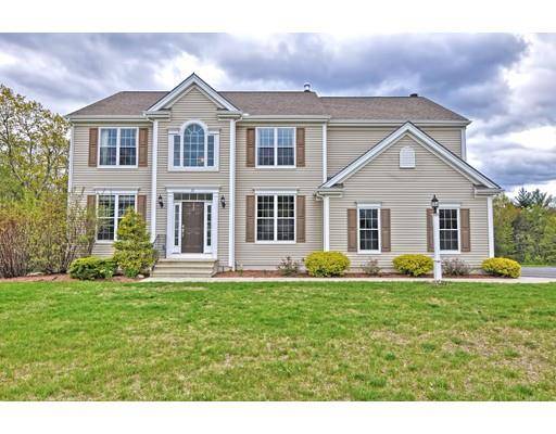 27 Howarth Dr, Upton, MA 01568