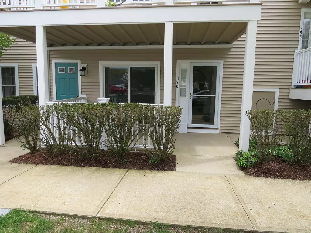 Braintree, MA 02184,230 Allerton Commons Ln #230