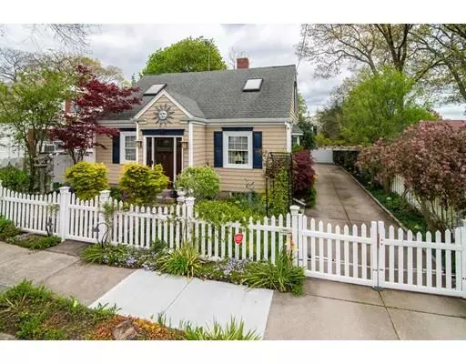 80 Summit St, New Bedford, MA 02740