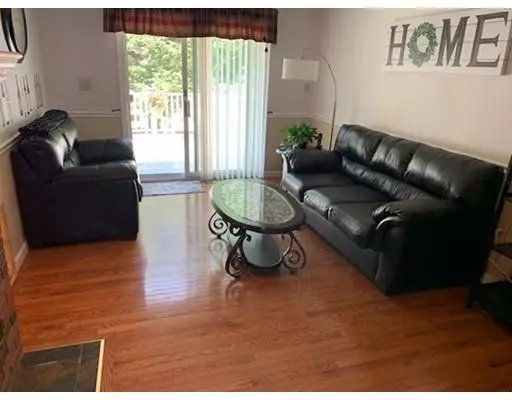 Windham, NH 03087,12 Mary Street