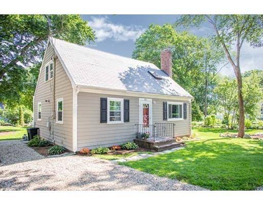 28 Jones St, Marshfield, MA 02050