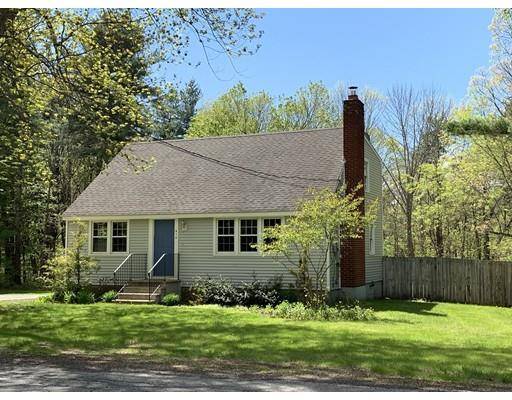 418 Cross St, Boylston, MA 01505